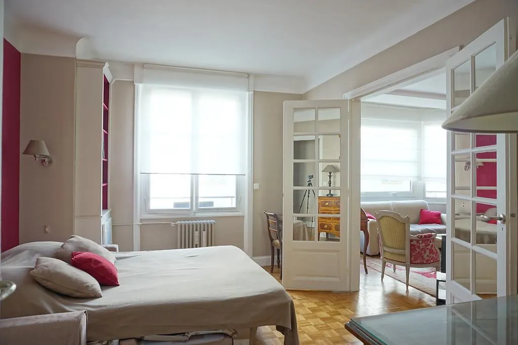 Διαμέρισμα Rue Copernic - 16